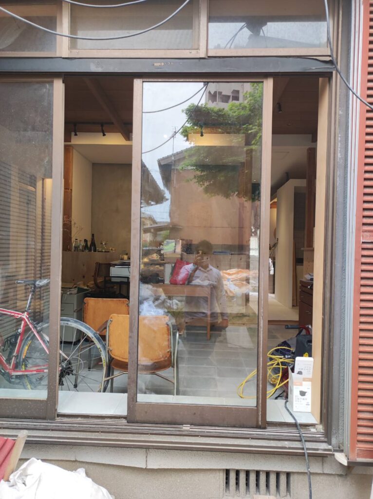 小倉北区 掃き出し窓 ガラス交換 修理後