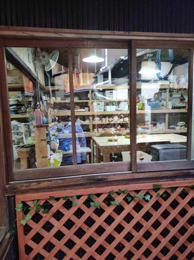 戸畑区周辺の店舗透明ガラス交換 施工後