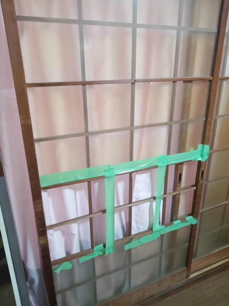 門司区 梨地ガラス交換 修理 施工前